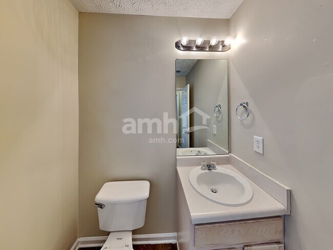 Building Photo - 201 Toulouse St