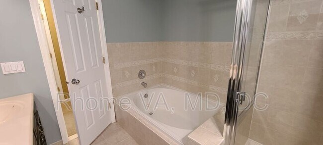Building Photo - 7507 Ashby Ln