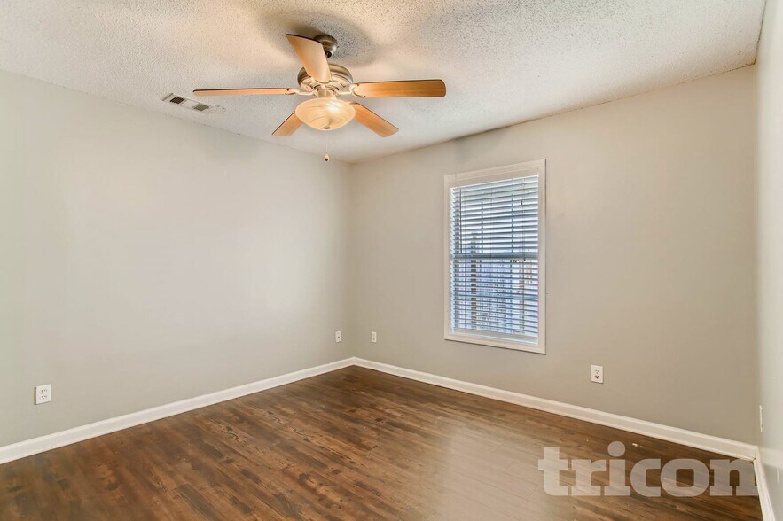 Building Photo - 1105 River Green Ct