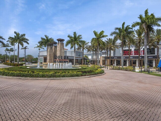 Building Photo - 9931 Bozzano Dr