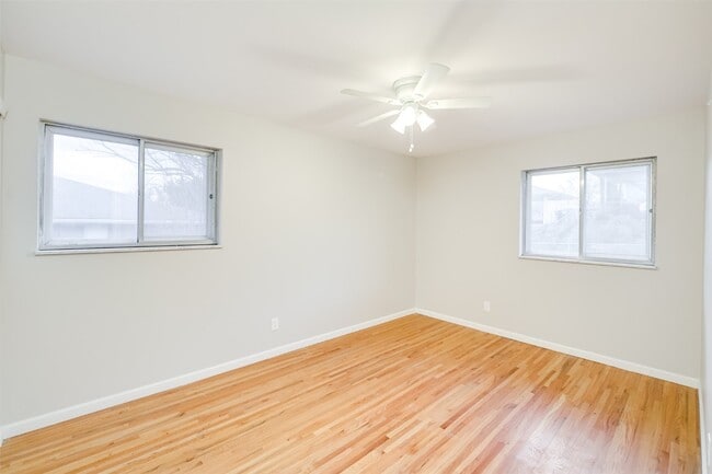 Building Photo - 10235 Jeffleigh Ln