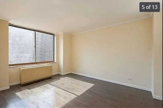 Building Photo - 236 E 47th St