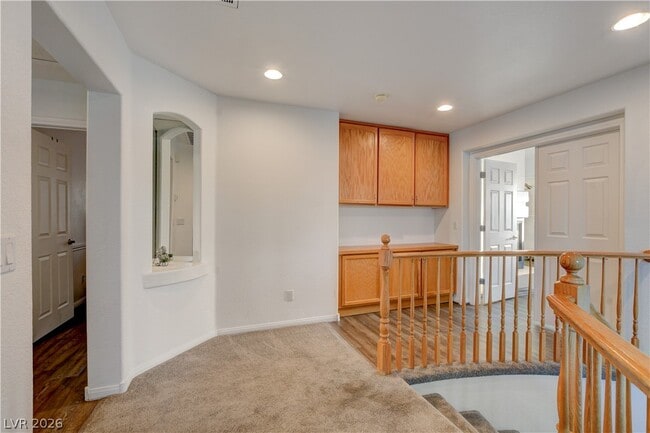 Building Photo - 1721 Sweet Pea Ave