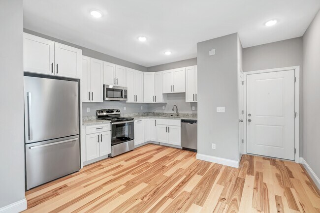 Building Photo - 3409 Juniata St