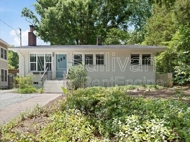 Primary Photo - 1521 N Duke St