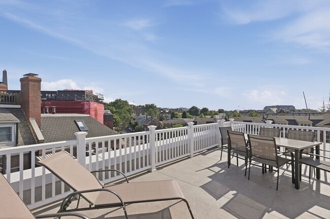 Building Photo - 22 Park St