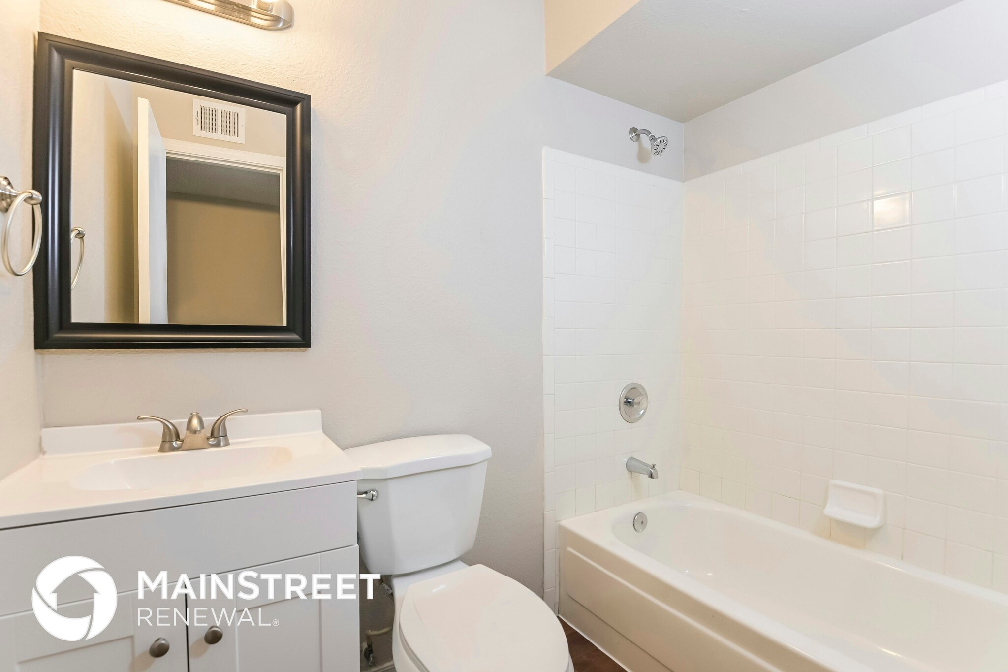 Building Photo - 8601 E Mormon Dr