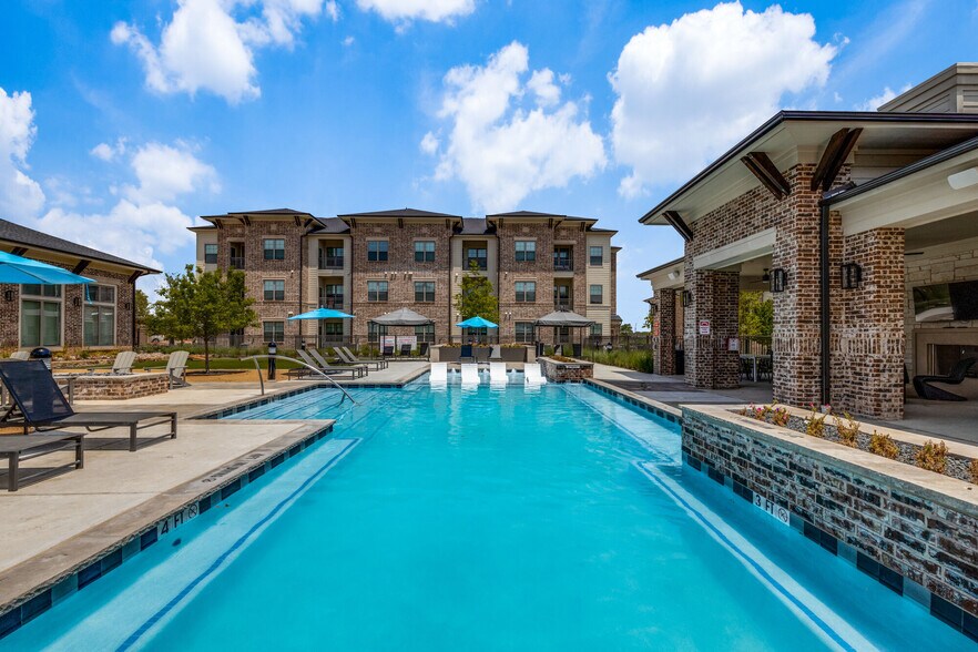 Mark On Conquest II 2050 Conquest Blvd Waxahachie TX 75167