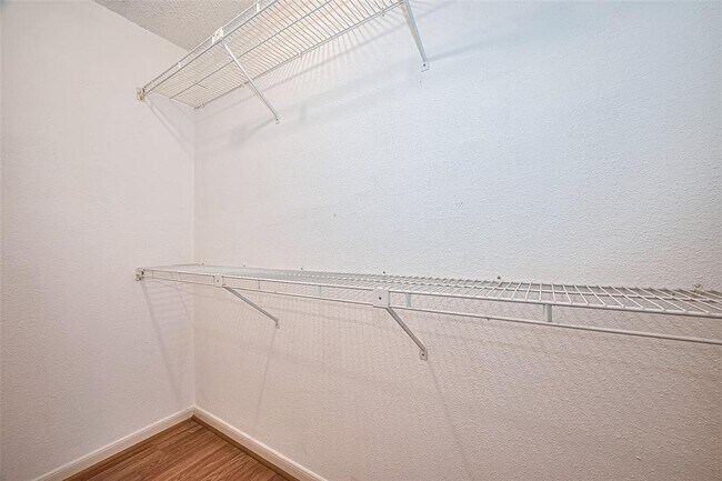 Building Photo - 1311 Antoine Dr