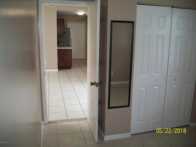 Building Photo - 4910 Greenhill St