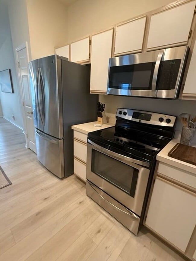 Building Photo - 60 Padgett Dr