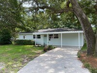Building Photo - 5918 Hagood Ave