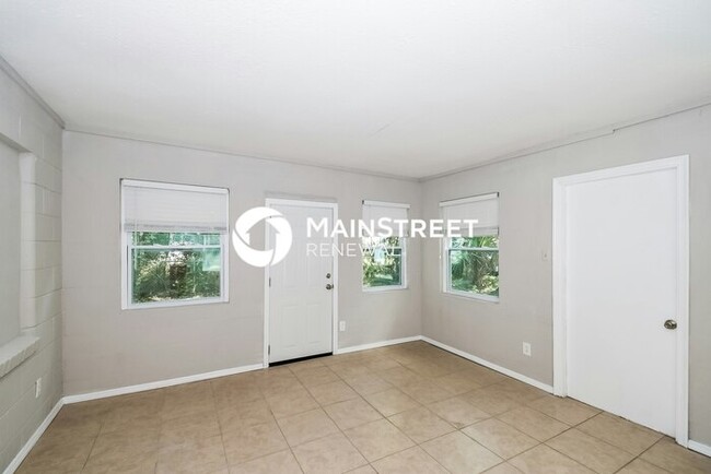 Building Photo - 3112 Hartridge St