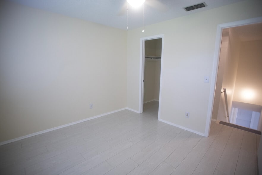 Building Photo - 9209 Seminole Blvd