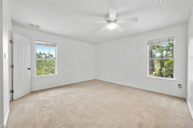 Building Photo - 13003 S Madrone Trail