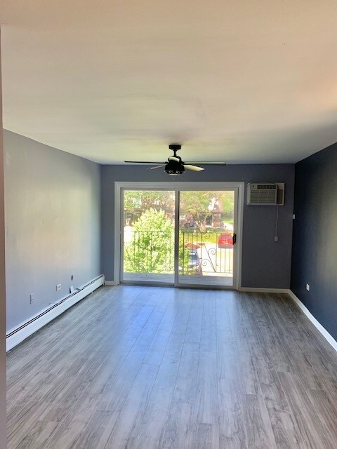 Building Photo - 879 Trace Dr