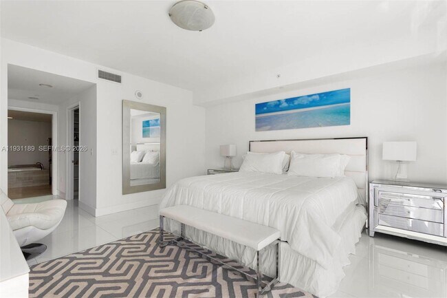 Building Photo - 3951 S Ocean Dr