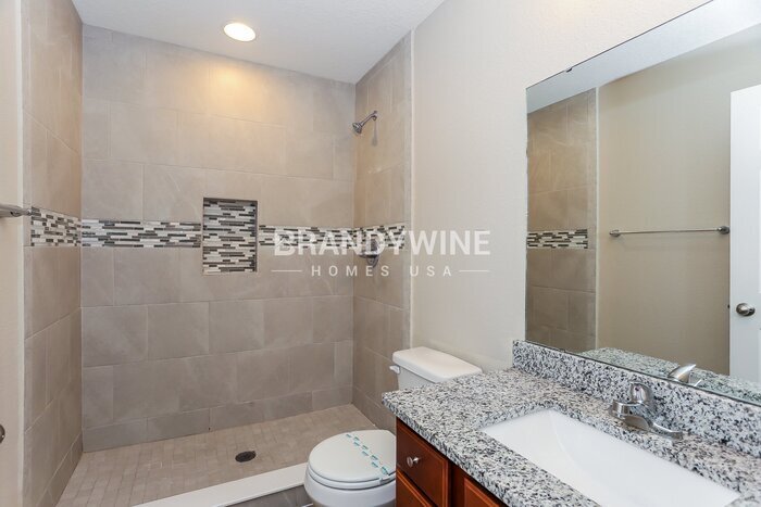 Building Photo - 3549 Rain Forest Dr W