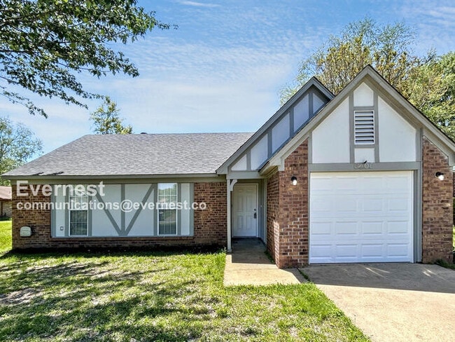 Primary Photo - 6205 Somerset Cove