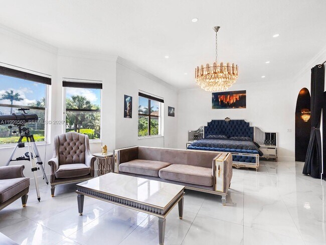 Building Photo - 4860 SW 161st Ln