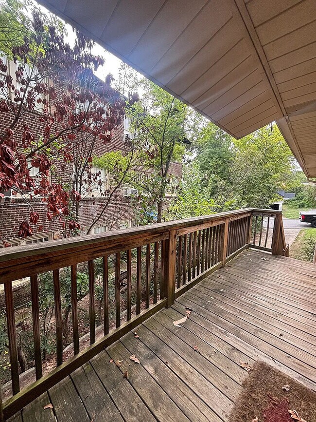 Building Photo - Duplex