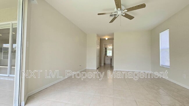 Building Photo - 342 NE 17th St