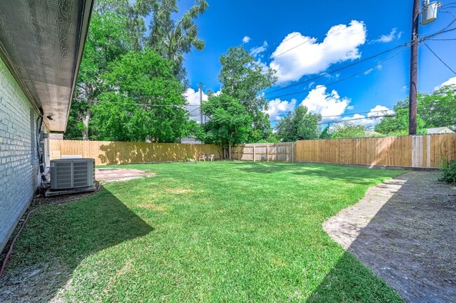 Building Photo - 5730 Alvarado Dr