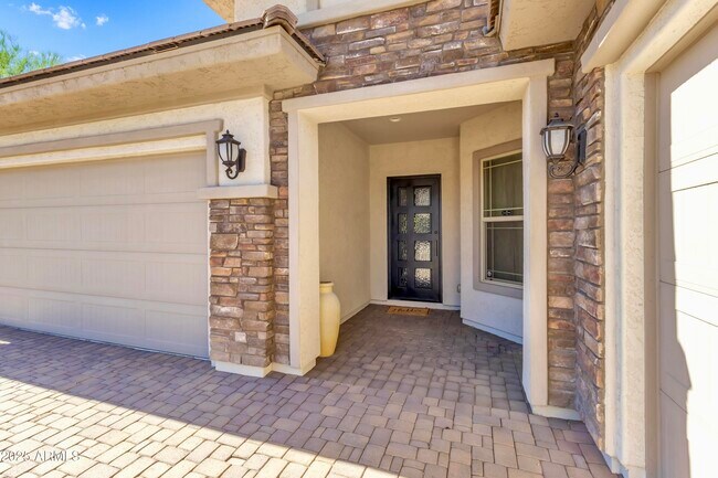 Building Photo - 3240 E Bryce Ln