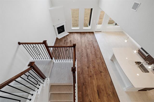 Building Photo - 310 Greystone Ct