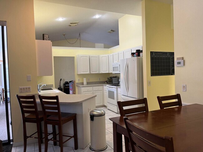 Building Photo - Annual Rental