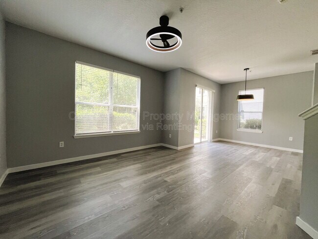 Building Photo - 6682 S Goldenrod Rd