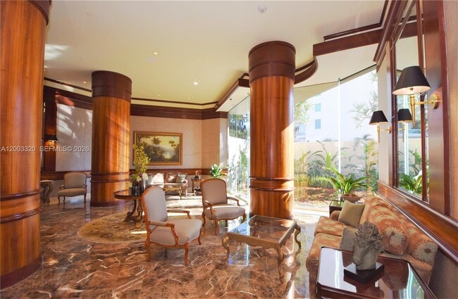 Building Photo - 20185 E Country Club Dr