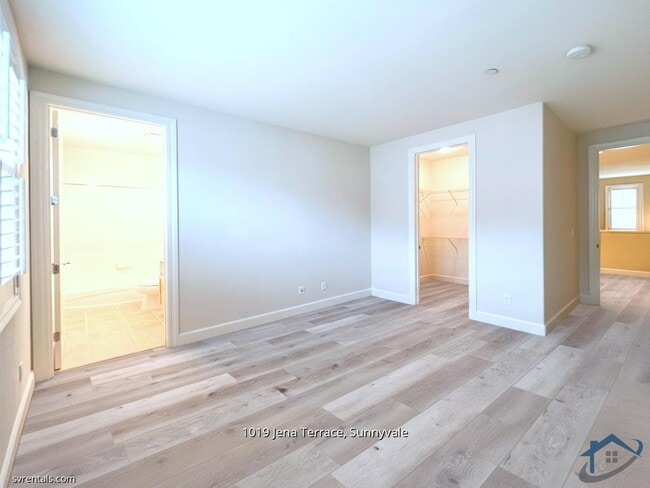 Building Photo - 1019 Jena Terrace