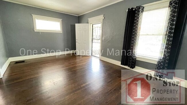 Building Photo - 3 Bedroom, 1 Bathroom House in Kansas City...