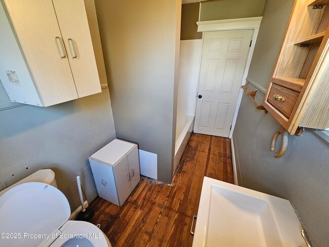 Building Photo - 777 Bennett St