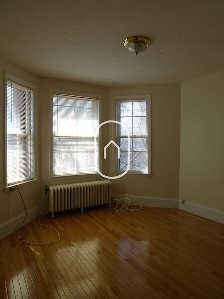 Building Photo - 15 Hatherly Rd