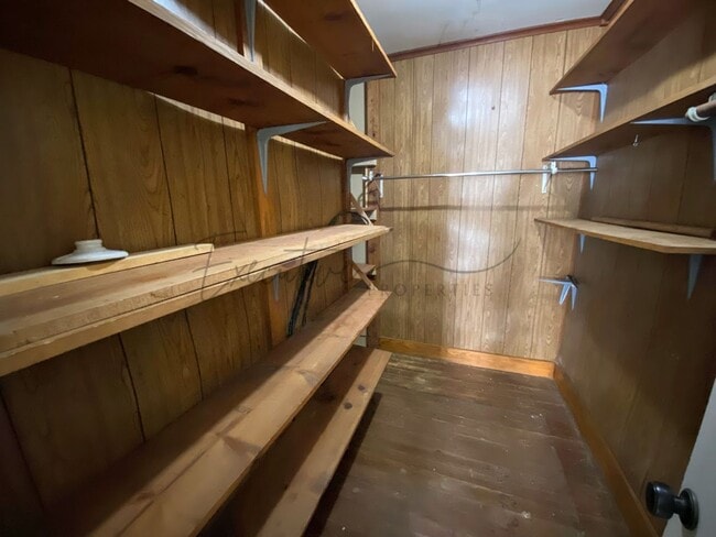 Building Photo - Newly renovated 3-Bedroom Home for Rent in...
