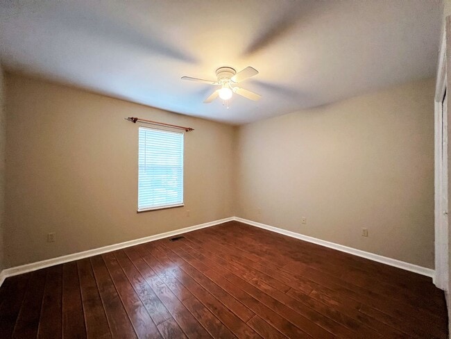 Building Photo - 10025 Highgate Cir