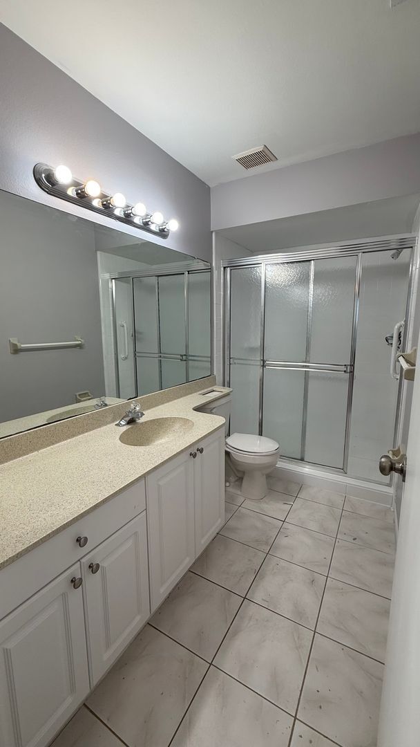 Building Photo - Annual 2 bedroom 2 bath Unfurnished Single Family Home in Lakeside South