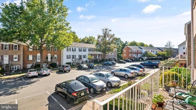 Building Photo - 14524 Golden Oak Rd