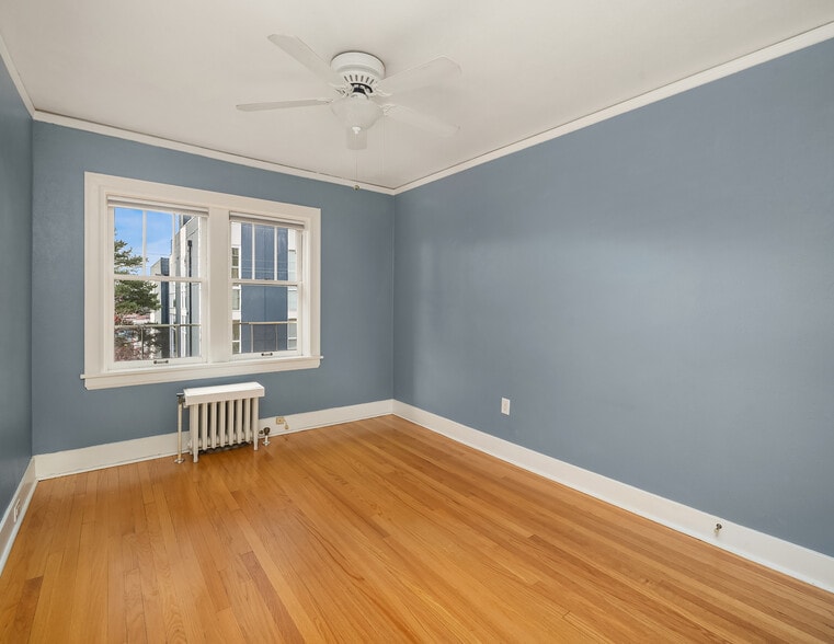 Building Photo - 1631 16th Ave