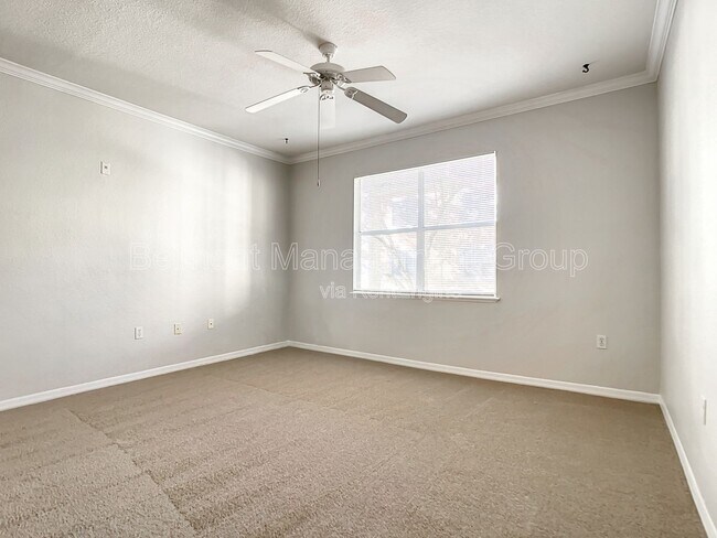 Building Photo - 2444 Legacy Lake Dr