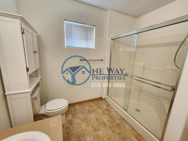 Building Photo - 2682 Hamilton Ave