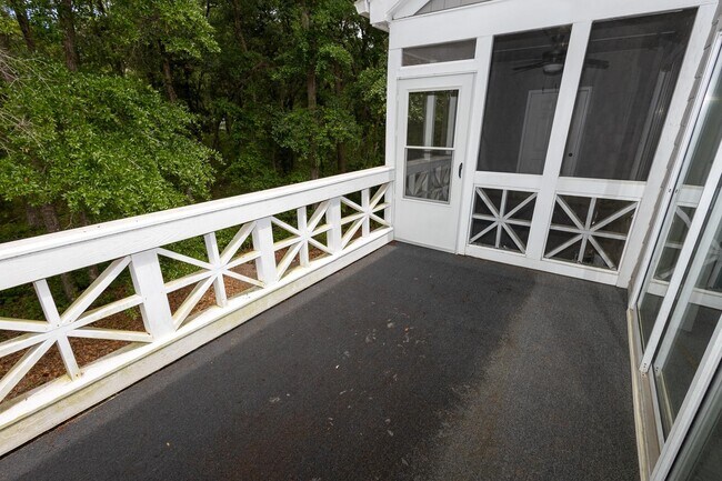 Building Photo - 1473 S Mariners Pointe