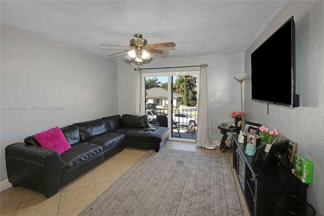 Building Photo - 1275 W 35th St