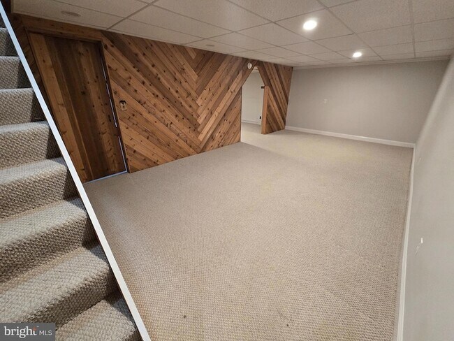 Building Photo - 202 Cypress Creek Rd