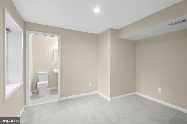 Building Photo - 7603 Woodstown Dr