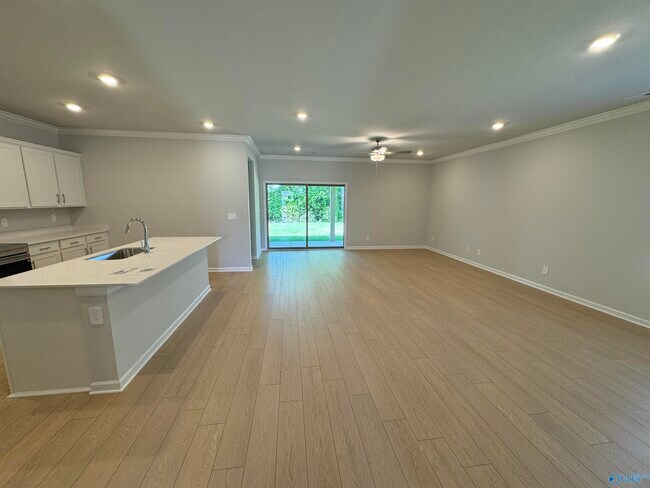 Building Photo - 15589 Ruthie Lynn Dr