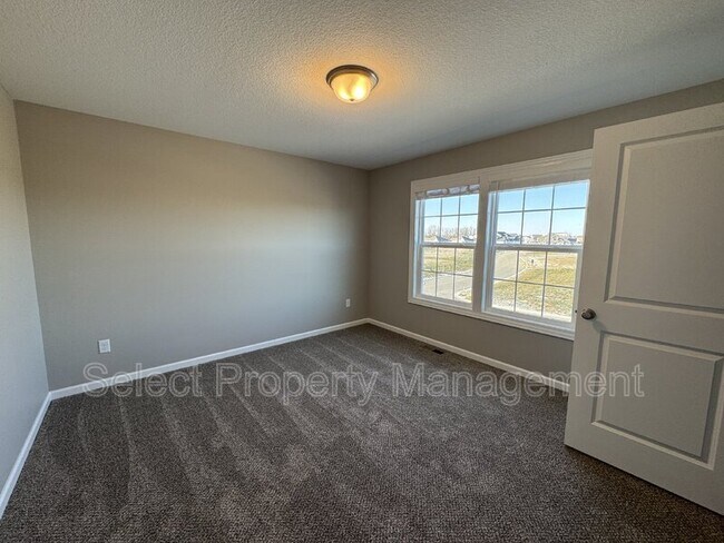Building Photo - 11210 Corte Madera Run