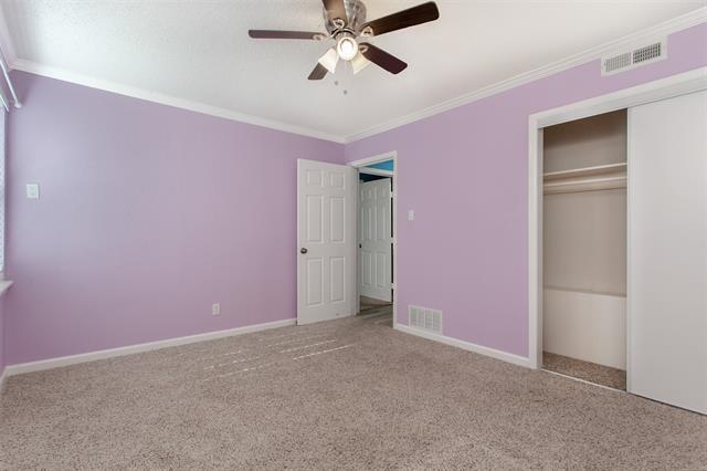 Building Photo - 926 Powell Rd